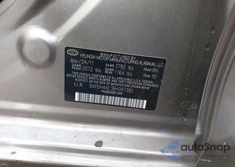 2011 Hyundai Elantra Gls z USA, uszkodzony, nr VIN 5NPDH4AE3BH047380